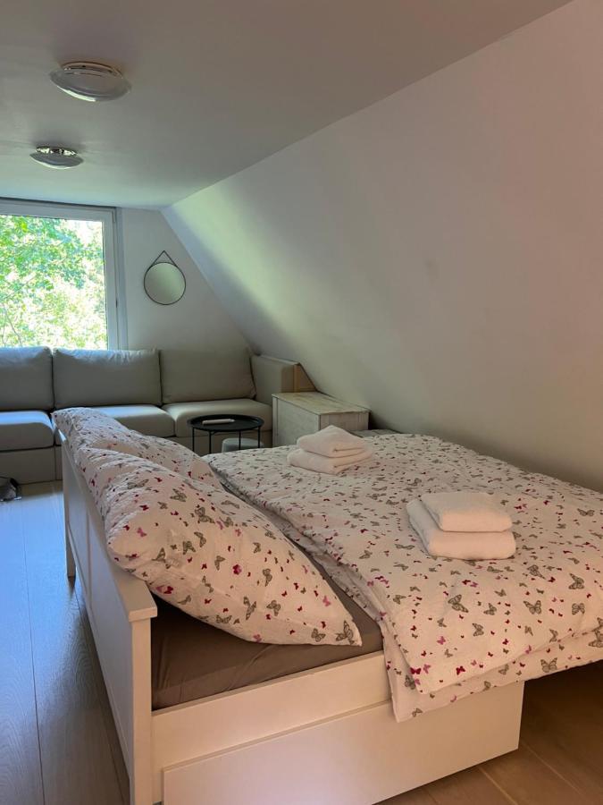 Chatka Pod Lysou Ostravice Esterno foto